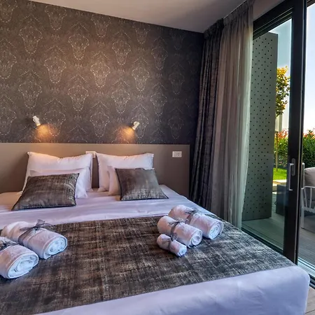 Dedaj - Auri Apartman *
